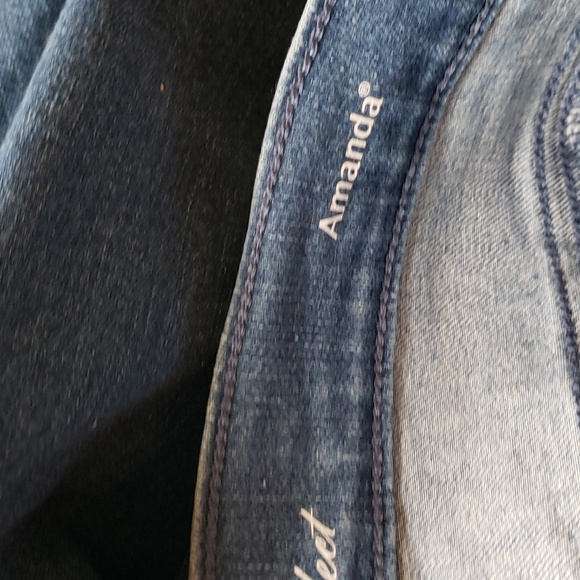 Gloria Vanderbilt Amanda Capri Jeans - Picture 11 of 11